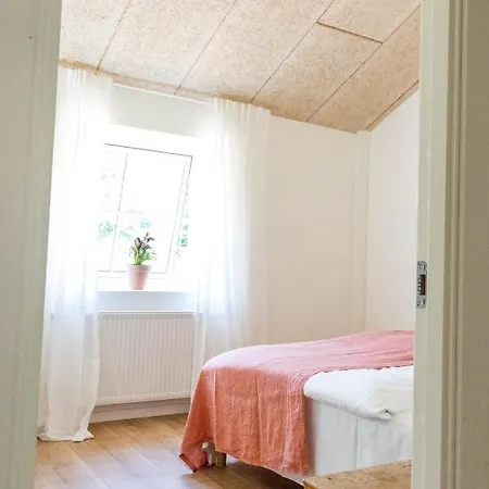 Ophold Pa Rodegaard * Knebel